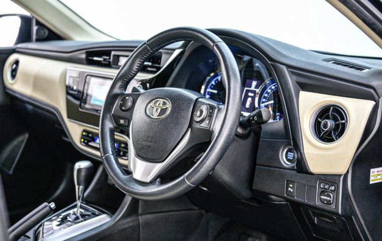 Jual Mobil Bekas Toyota Corolla Altis V 2018 di Depok
