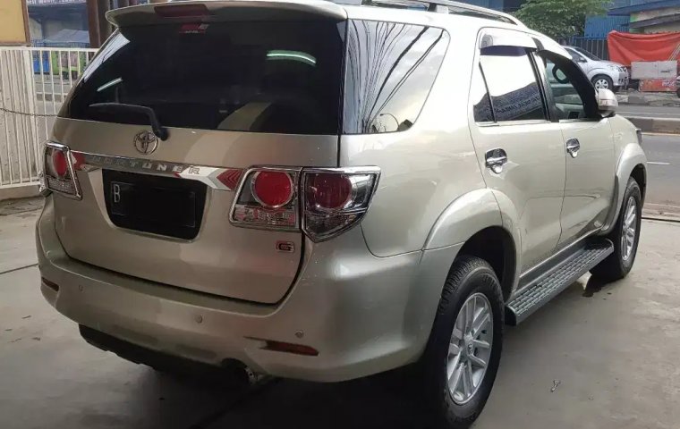 Jual Cepat Toyota Fortuner G AT 2012 di Bekasi