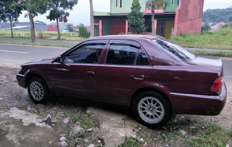 Toyota Soluna 2002 Jawa Barat dijual dengan harga termurah