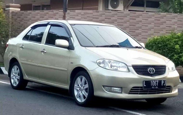 Toyota Vios 2004 Jawa Timur dijual dengan harga termurah