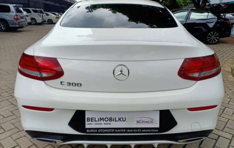 Dijual mobil bekas Mercedes-Benz C-Class C 300, DKI Jakarta 