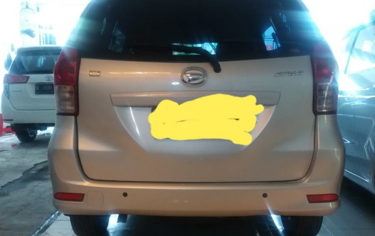 Dijual cepat Daihatsu Xenia X 2014 AirBag Bekasi