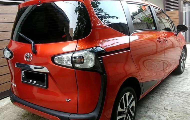 Jual cepat Toyota Sienta V 2016 di DKI Jakarta