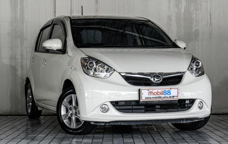 Jual Mobil Daihatsu Sirion D 2013 di Jawa Timur