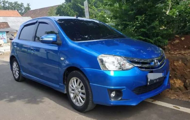 Jual cepat Toyota Etios Valco G 2015 di Jawa Timur