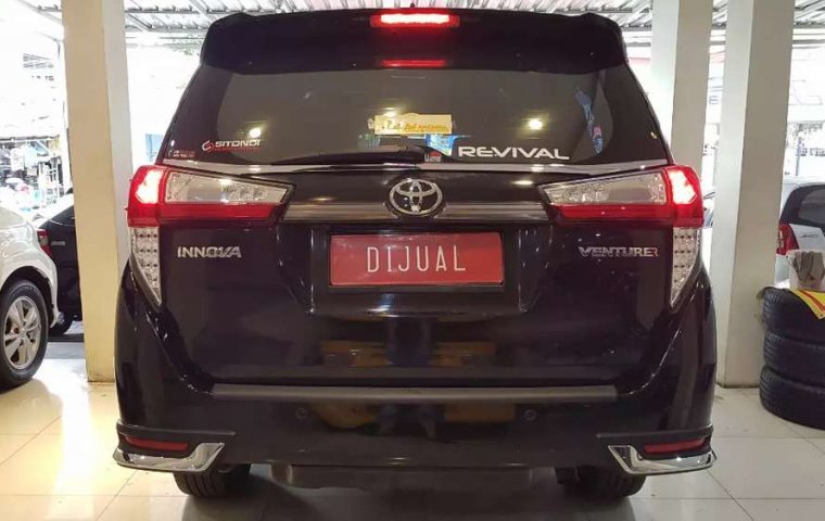 Jual mobil Toyota Kijang Innova Q 2018 bekas, Jawa Timur