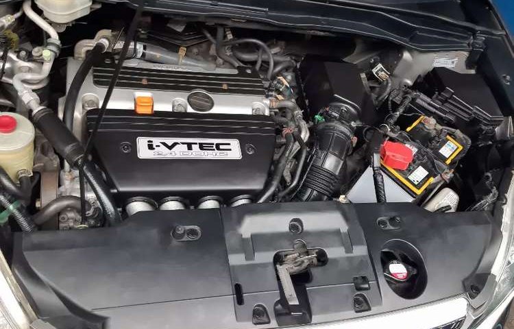 Jual mobil bekas murah Honda CR-V 2.4 i-VTEC 2009 di Jawa Timur