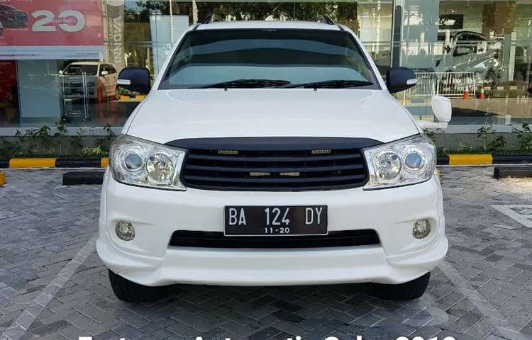 Jual mobil Toyota Fortuner V 2010 bekas, Sumatra Barat