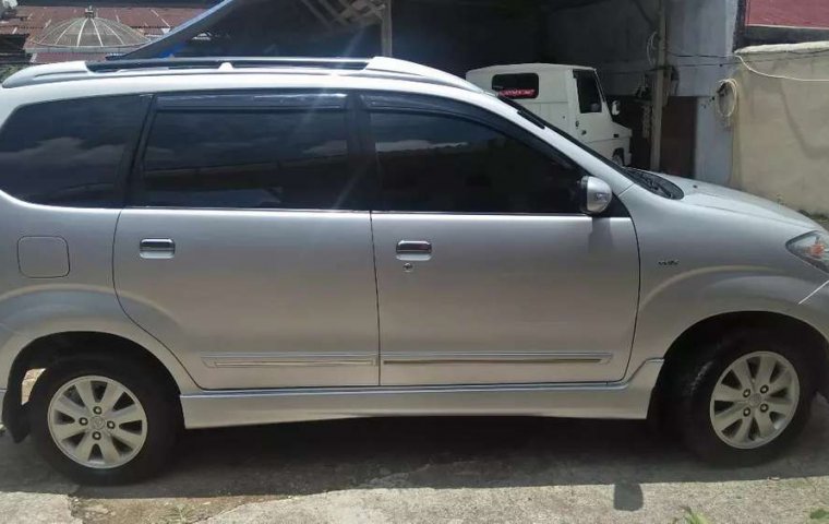 Mobil Toyota Avanza 2000 S dijual, Sumatra Barat