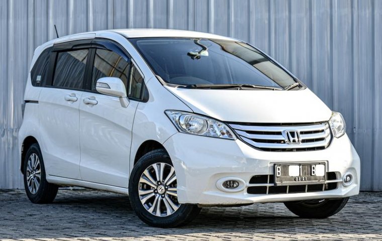 Dijual Mobil Honda Freed E 2015 di DKI Jakarta