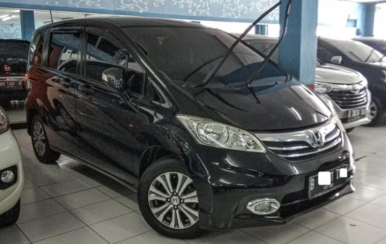 Dijual Mobil Honda Freed E 2012 di DKI Jakarta