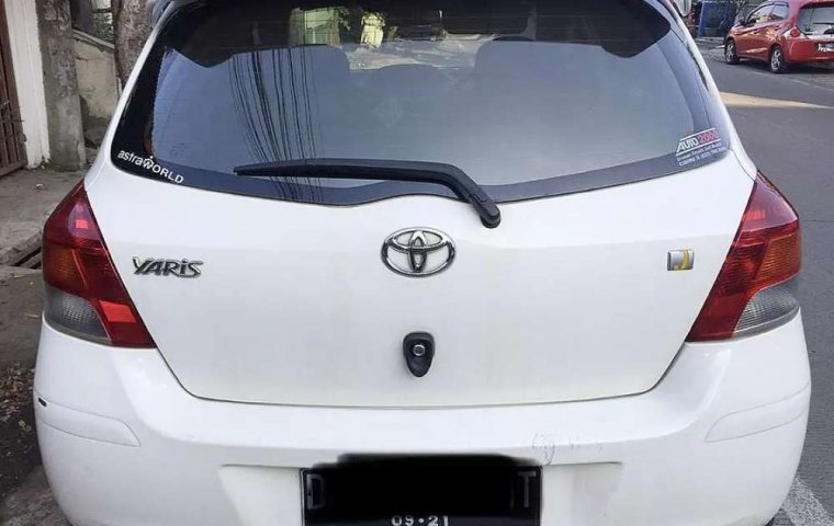 Mobil Toyota Yaris 2011 J terbaik di Jawa Barat