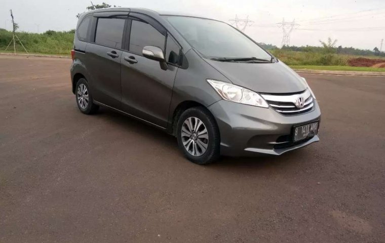 Jual Honda Freed SD 2013 harga murah di Banten