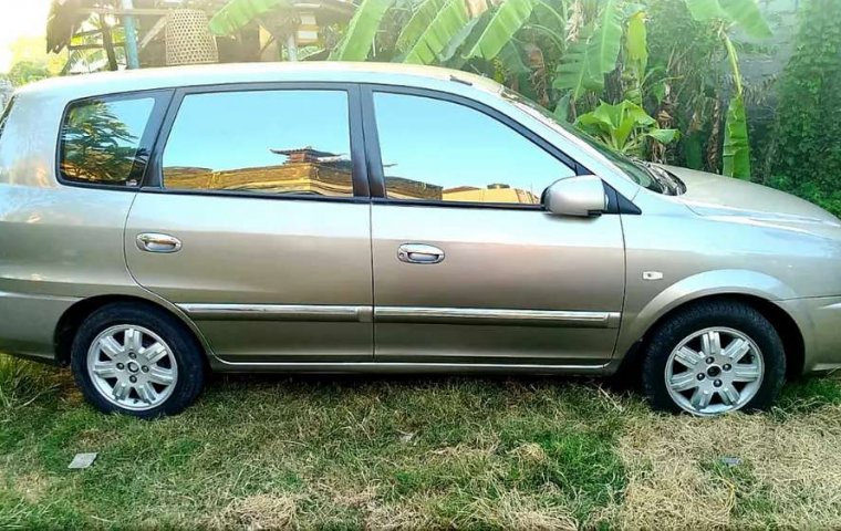 Kia Carens 2007 Bali dijual dengan harga termurah