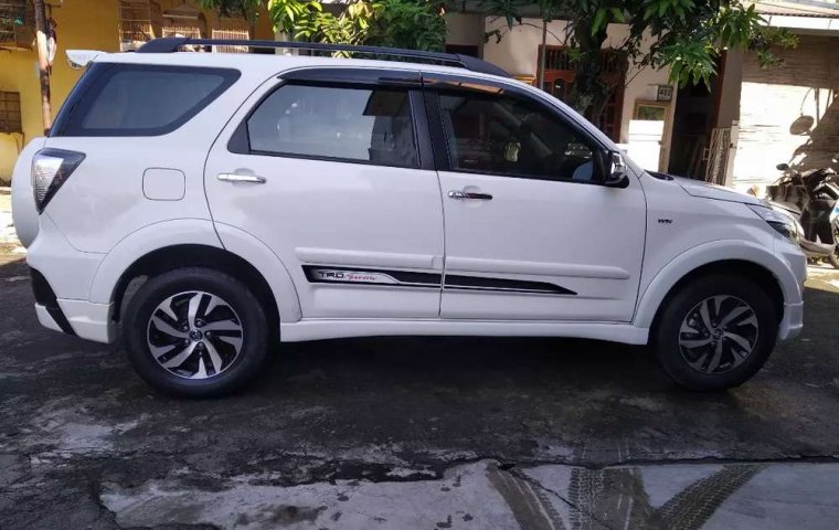 Jual mobil bekas murah Toyota Rush TRD Sportivo 2015 di DIY Yogyakarta