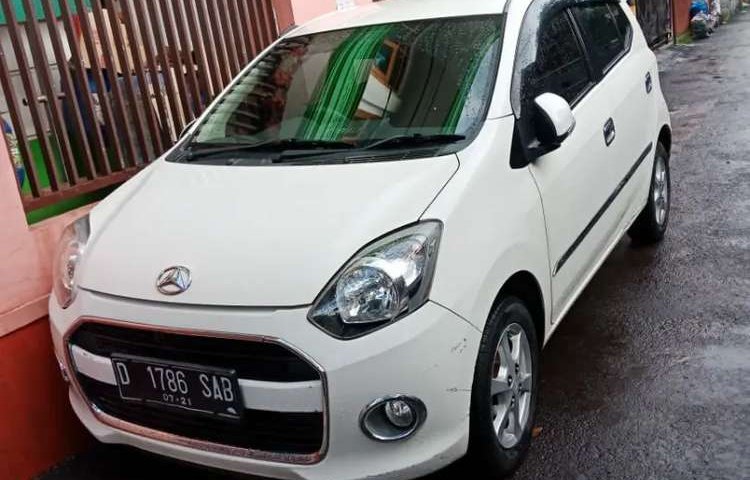 Mobil Daihatsu Ayla 2016 X terbaik di Jawa Barat