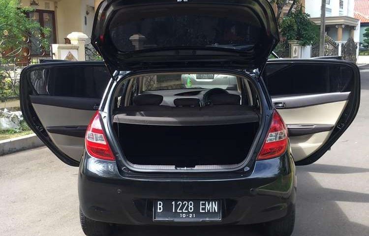 Mobil Hyundai I20 2010 GL dijual, DKI Jakarta