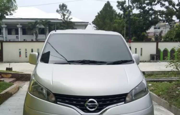 Sumatra Utara, Nissan Evalia XV 2012 kondisi terawat