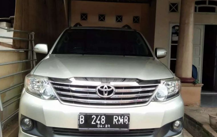 Sulawesi Selatan, jual mobil Toyota Fortuner G 2012 dengan harga terjangkau