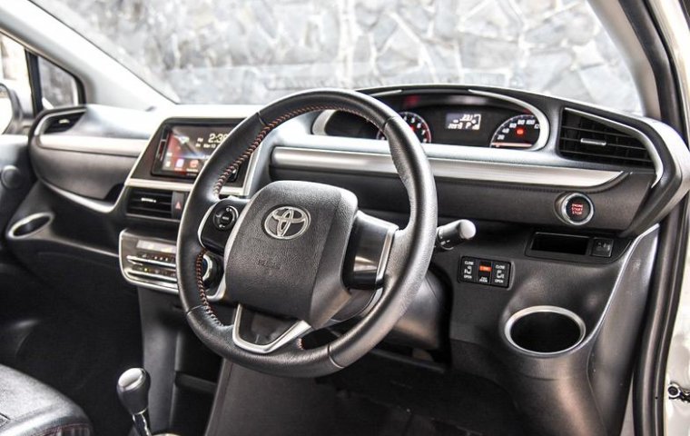 Jual Mobil Bekas Toyota Sienta V 2018 di DKI Jakarta