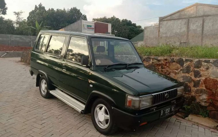 Jual cepat Toyota Kijang 1.5 Manual 1989 di Jawa Barat