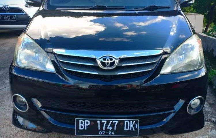 Mobil Toyota Avanza 2009 S dijual, Riau