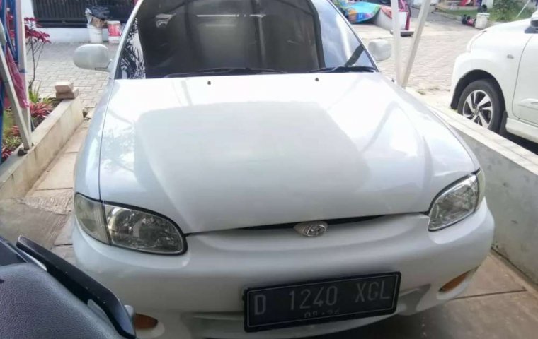 Jual mobil bekas murah Hyundai Accent 1.5 2006 di Jawa Barat