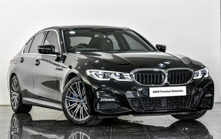 Jual mobil BMW 3 Series 330i 2019 di Depok