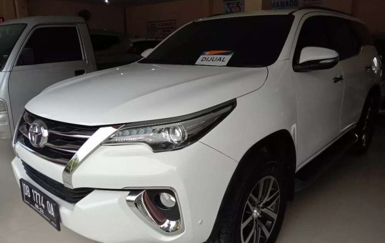 Mobil Toyota Fortuner 2016 VRZ terbaik di Sulawesi Utara