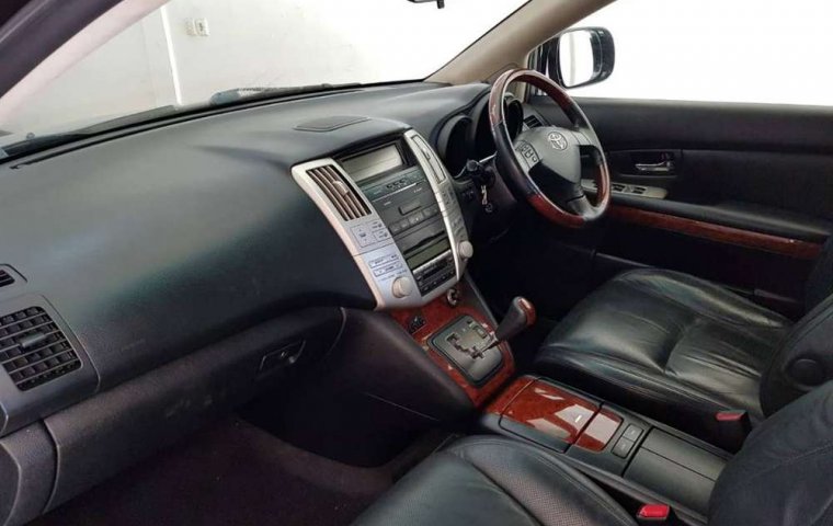 Bali, Toyota Harrier 2010 kondisi terawat