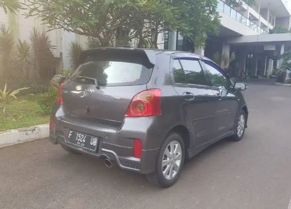 Dijual Cepat Mobil Toyota Yaris S 2013 di DKI Jakarta