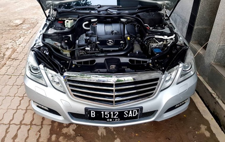 Dijual Mobil Mercedes-Benz E Class E 250 Avangarde CGI 2010 di DKI Jakarta