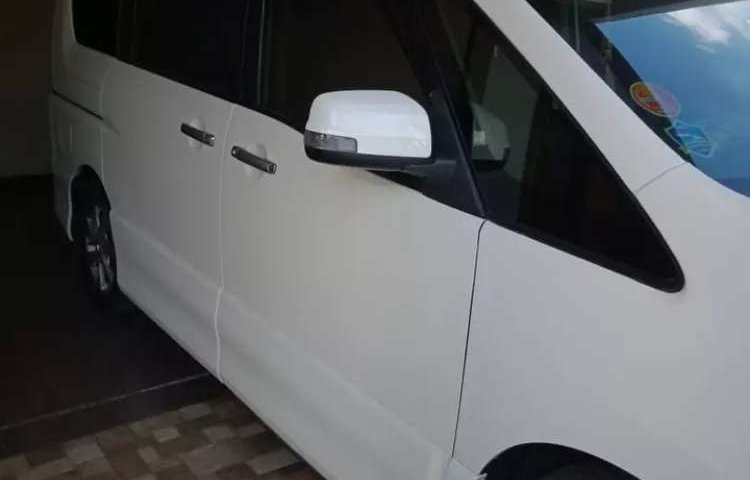 DIY Yogyakarta, jual mobil Nissan Serena Highway Star 2013 dengan harga terjangkau