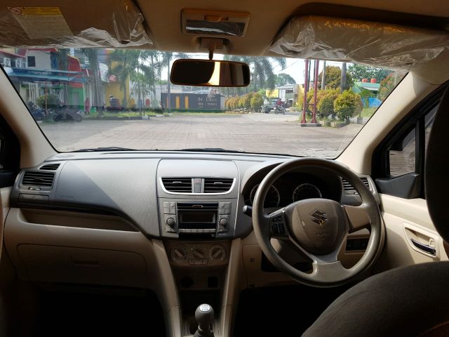 Jual Mobil Suzuki Ertiga Dreza 2017 Terawat di Bekasi