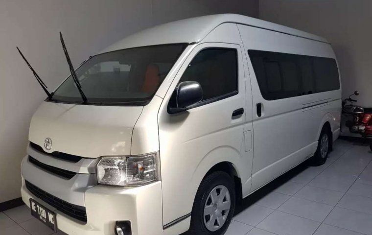Jawa Timur, jual mobil Toyota Hiace High Grade Commuter 2019 dengan harga terjangkau