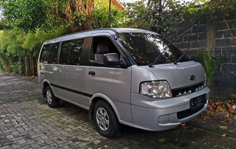 Jual mobil bekas murah Kia Pregio 2010 di Jawa Timur