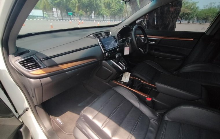 Dijual cepat mobil Honda CR-V 1.5 Turbo 2018 Putih, DKI Jakarta