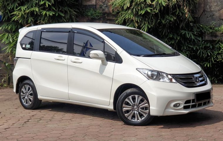 Dijual cepat mobil Honda Freed E 2015 di DKI Jakarta