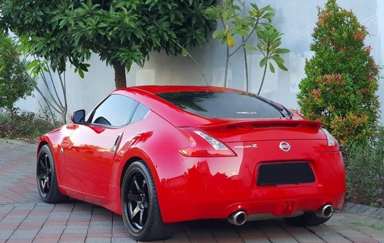 Dijual cepat mobil Nissan 370Z 2011 di Jawa Timur