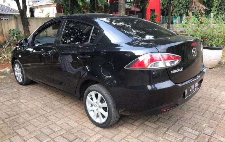 Jual cepat Mazda 2 Sedan 2010 di DKI Jakarta