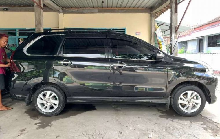 Dijual mobil bekas Toyota Avanza Veloz, DIY Yogyakarta 