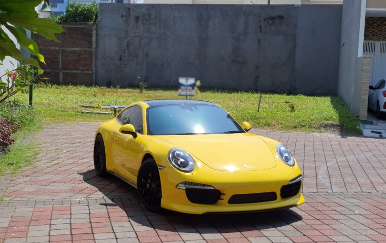 Dijual Porsche 911 Carrera 2015 Kuning di DI Yogyakarta