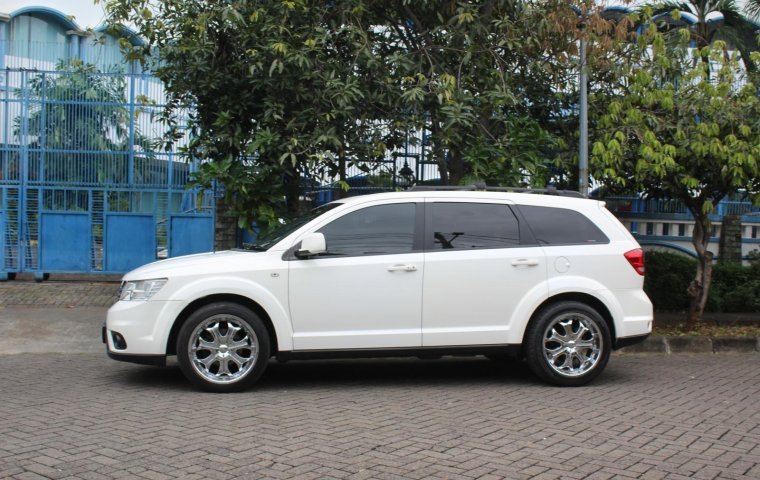 Dijual cepat mobil Dodge Journey SXT Platinum 2012 SUV (FLASH SALE)