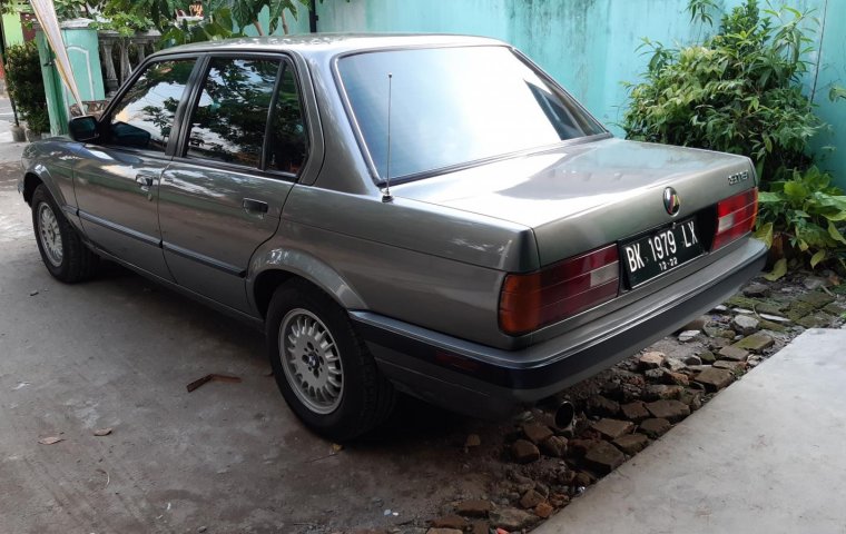 Jual mobil BMW 3 Series 318i E30 M40 1991 di Sumatra Utara
