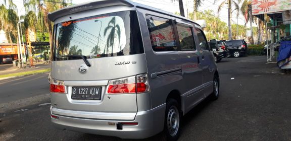 Jual Cepat Daihatsu Luxio D 2016 di Bekasi