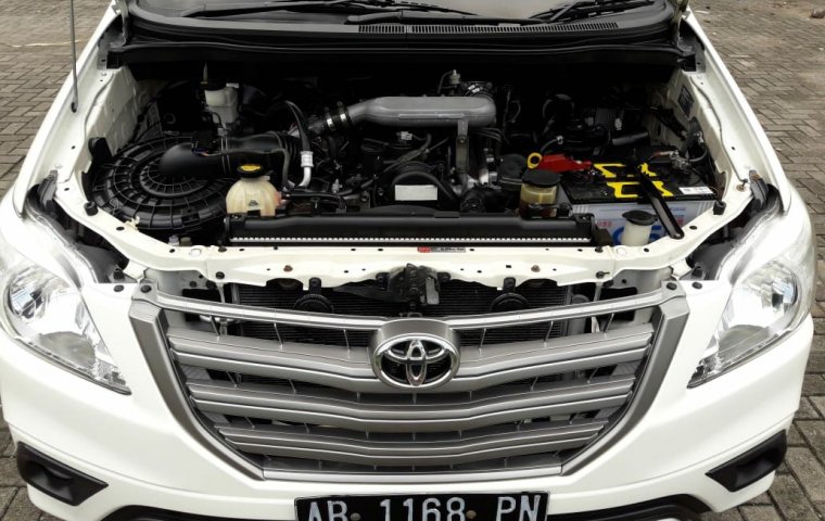 Jual Toyota Kijang Innova E 2.5 diesel 2014 di DI Yogyakarta 