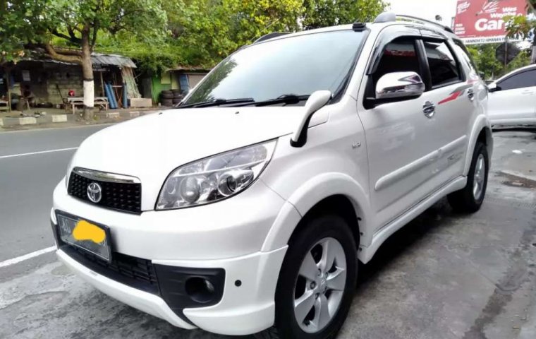 Jual cepat Toyota Rush TRD Sportivo 2014 di Jawa Timur