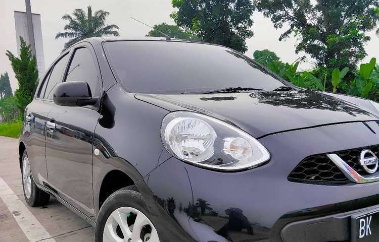 Nissan March 2015 Sumatra Utara dijual dengan harga termurah