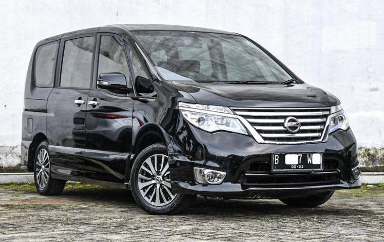 Jual Mobil Bekas Nissan Serena Highway Star 2017 di Tangerang Selatan