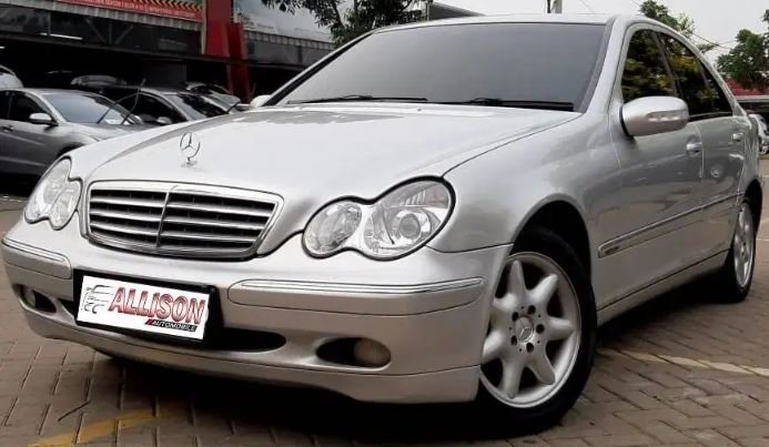 Dijual Mobil Mercedes-Benz C-Class C 240 2003 di Tangerang Selatan